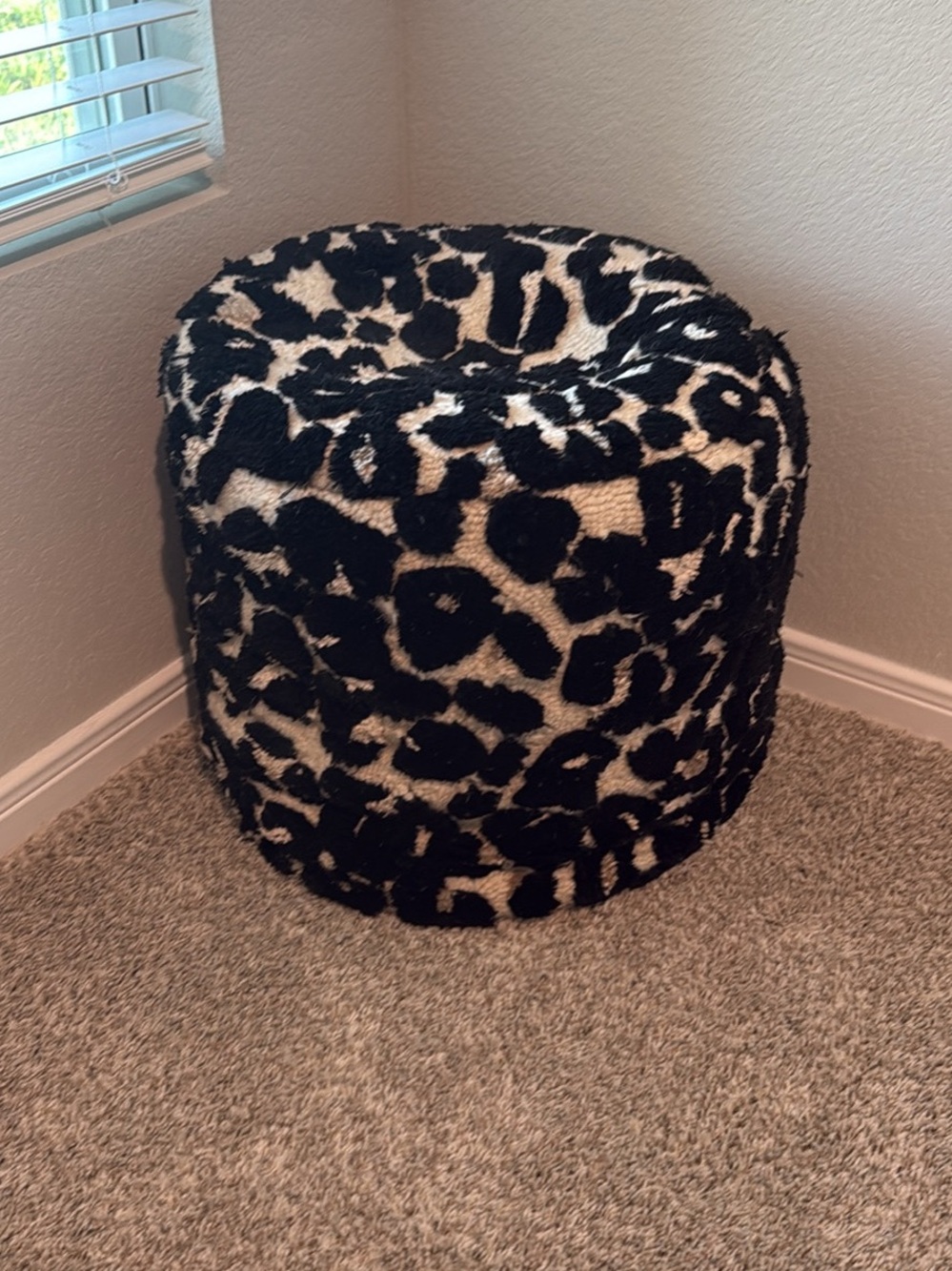T.J.Maxx Black and Cream Leopard Print Pouf